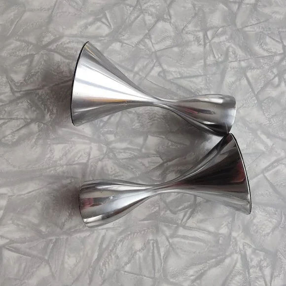 Umbra MCM inspired candlestick holders - Picture 4 of 5